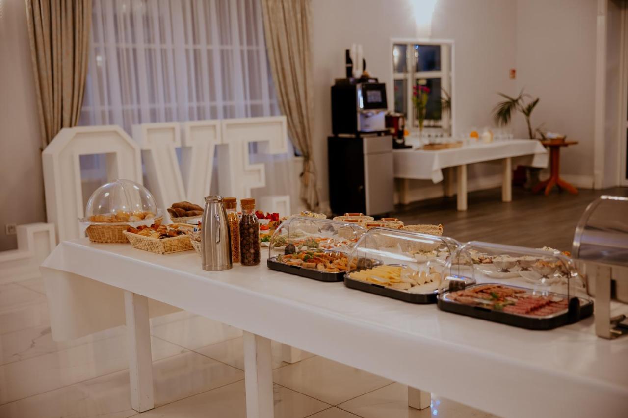 Hotel Greys Polonia Zasutowo Dış mekan fotoğraf